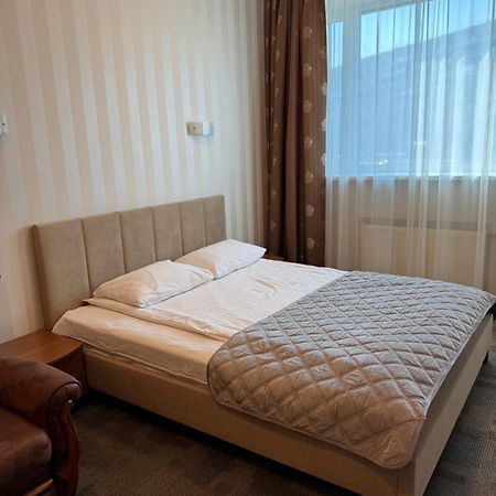 Persian Palace Hotel Kiev Extérieur photo